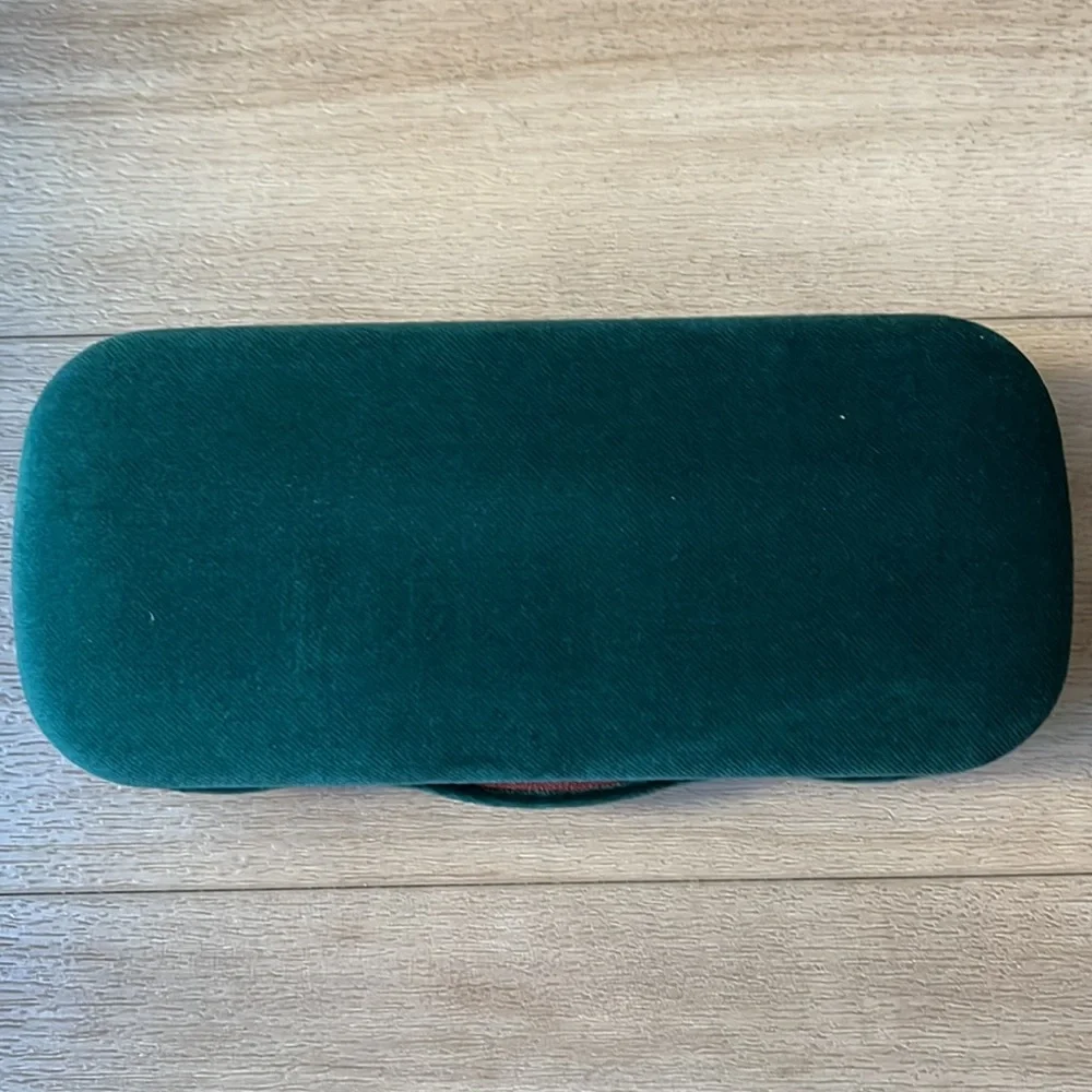 Gucci Case - Picture 4 of 7